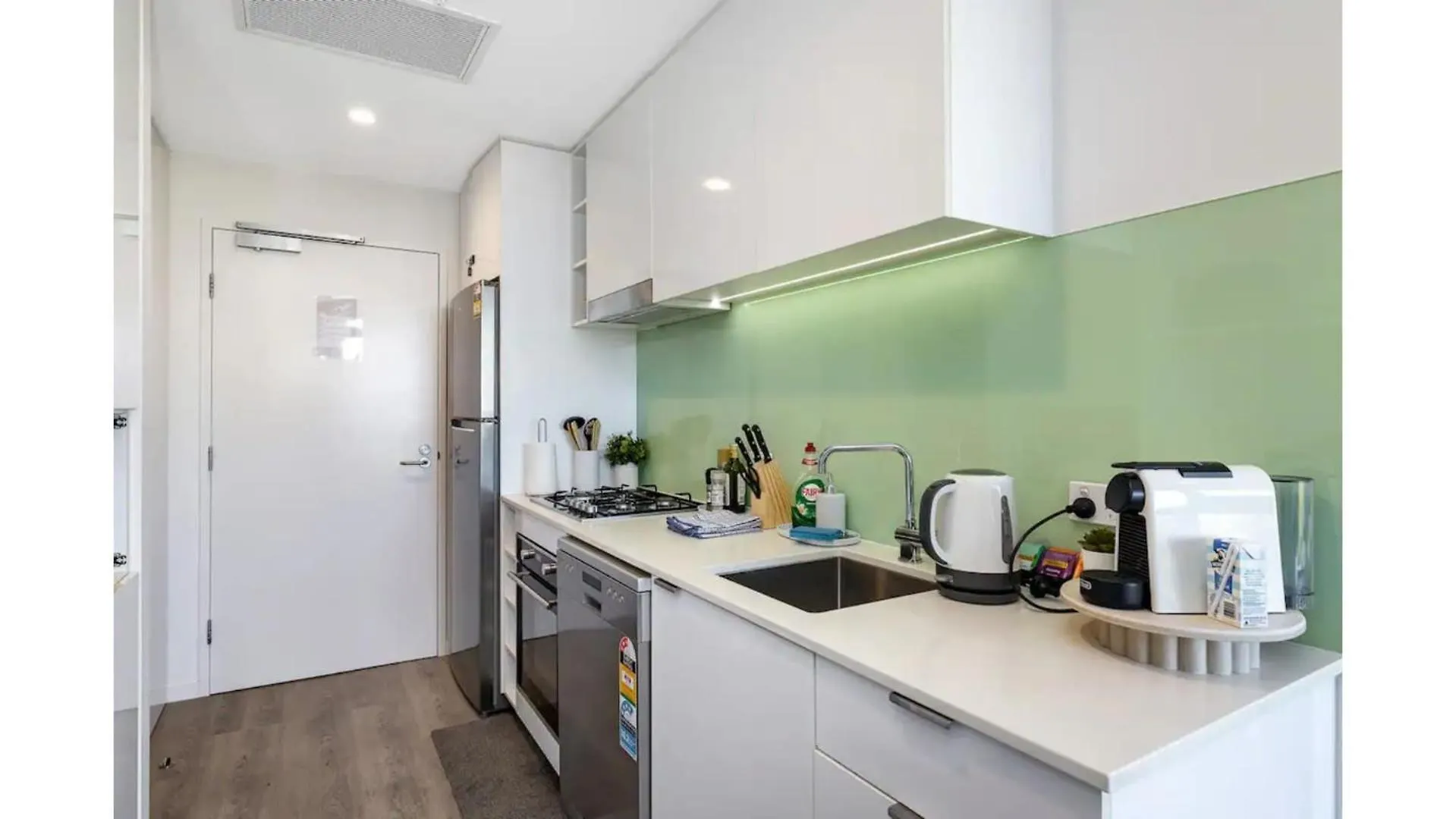 Stylish Apartment In Brisbane Share Save 오스트레일리아