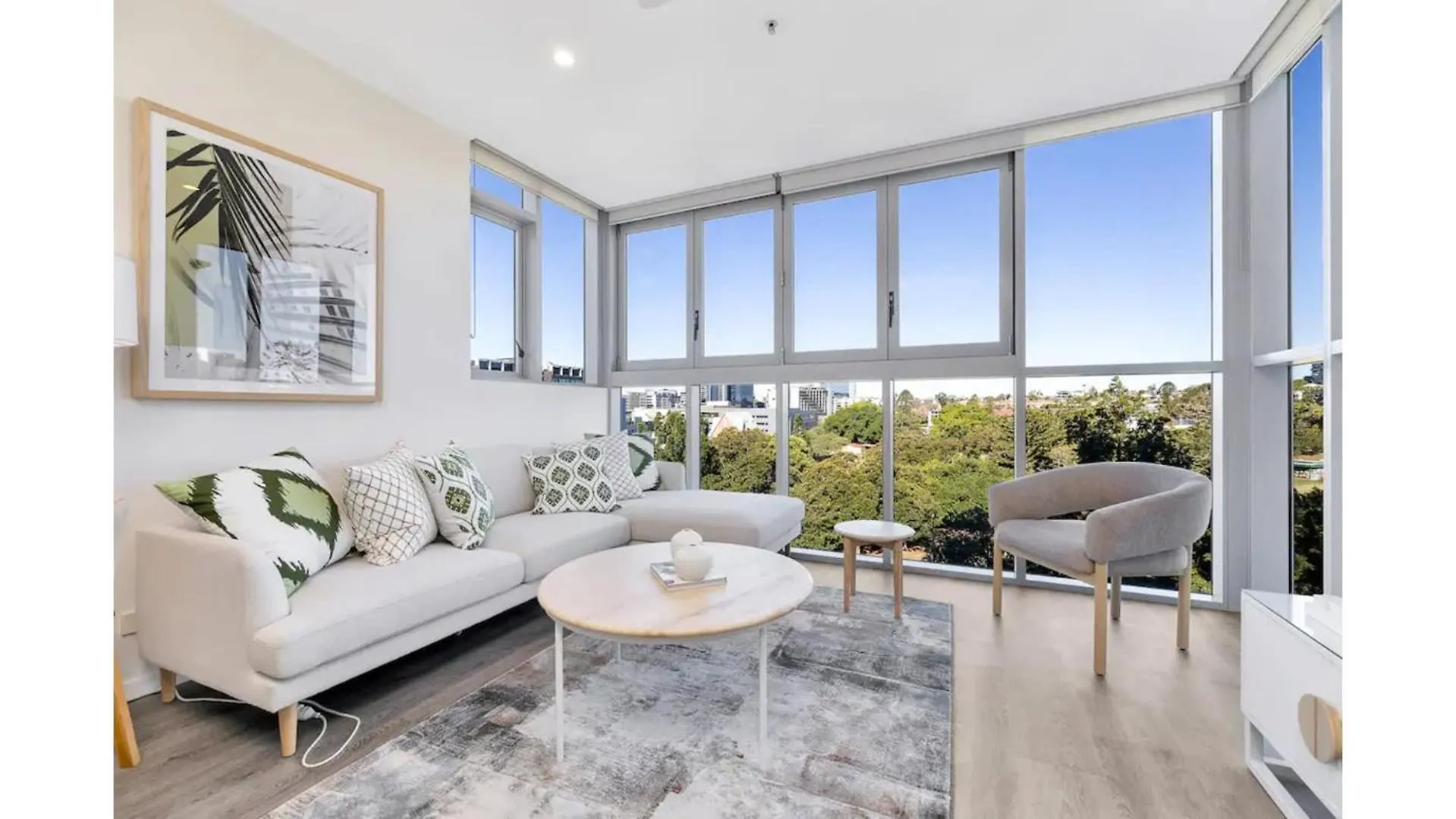 Stylish Apartment In Brisbane Share Save 0*,