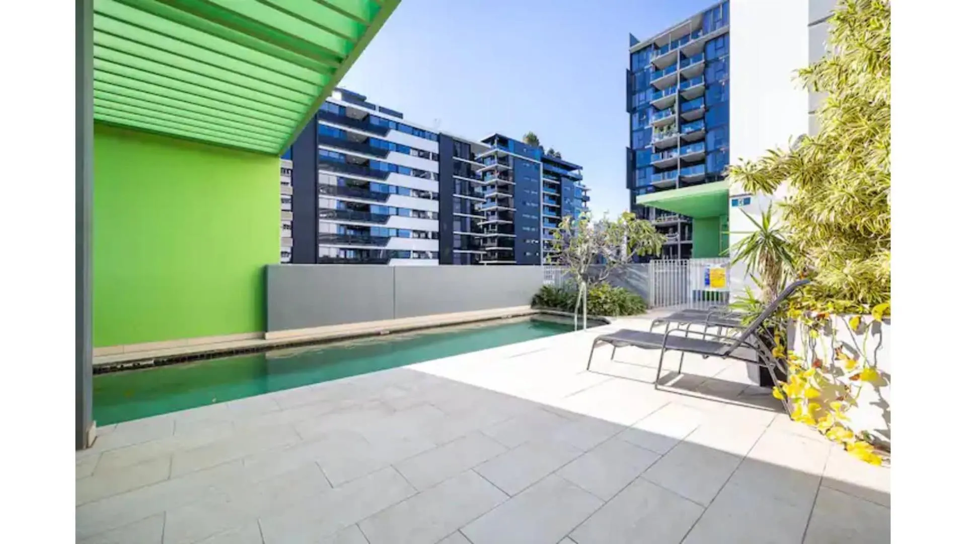 Stylish Apartment In Brisbane Share Save